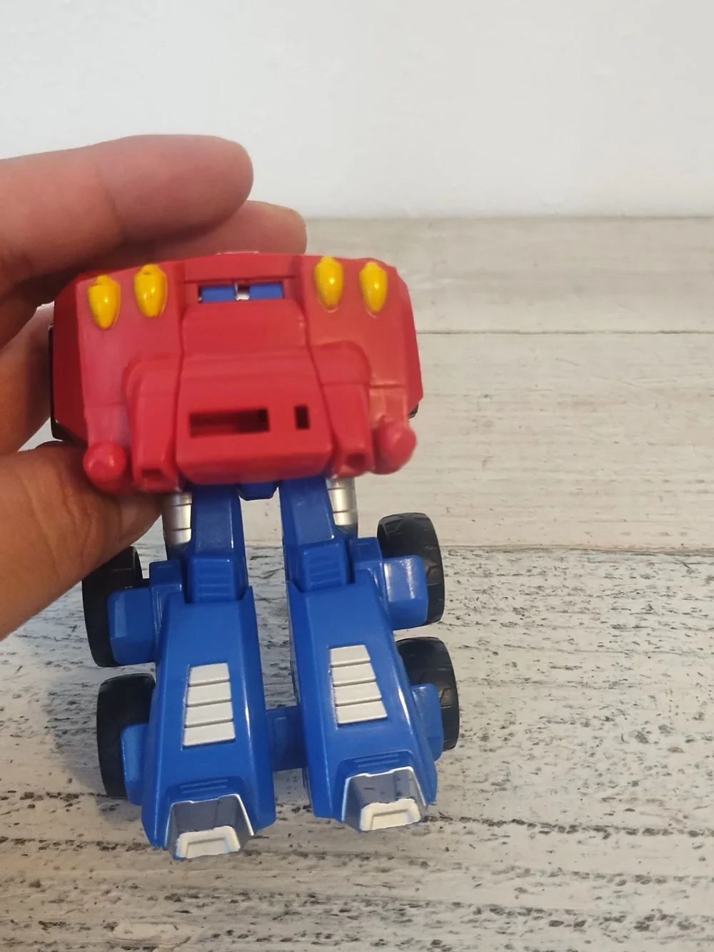 Transformers Rescue Bots Rescan Optimus Prime  Complete